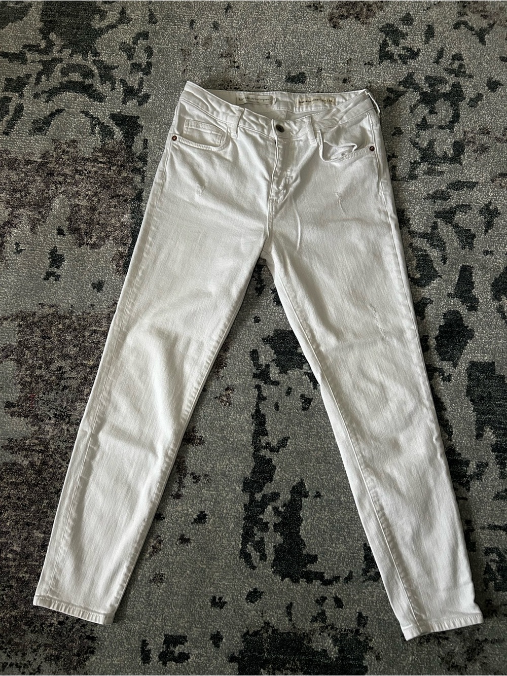 Pilcro and the Letterpress White Skinny Jeans